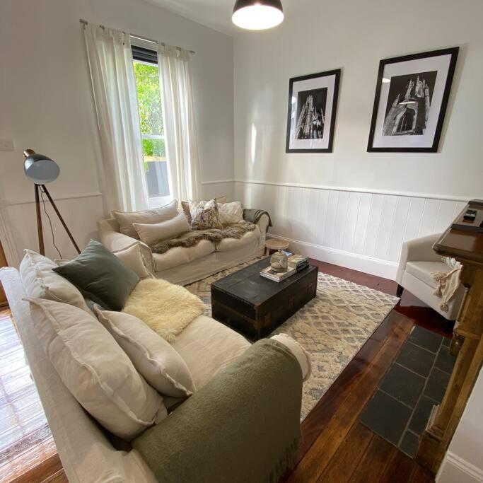 Charming Cottage Nestled In Prime Location Launceston Exterior foto